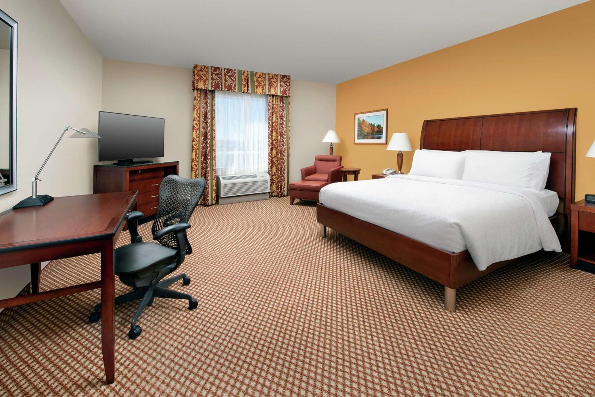 Hilton Garden Inn Одесса Экстерьер фото